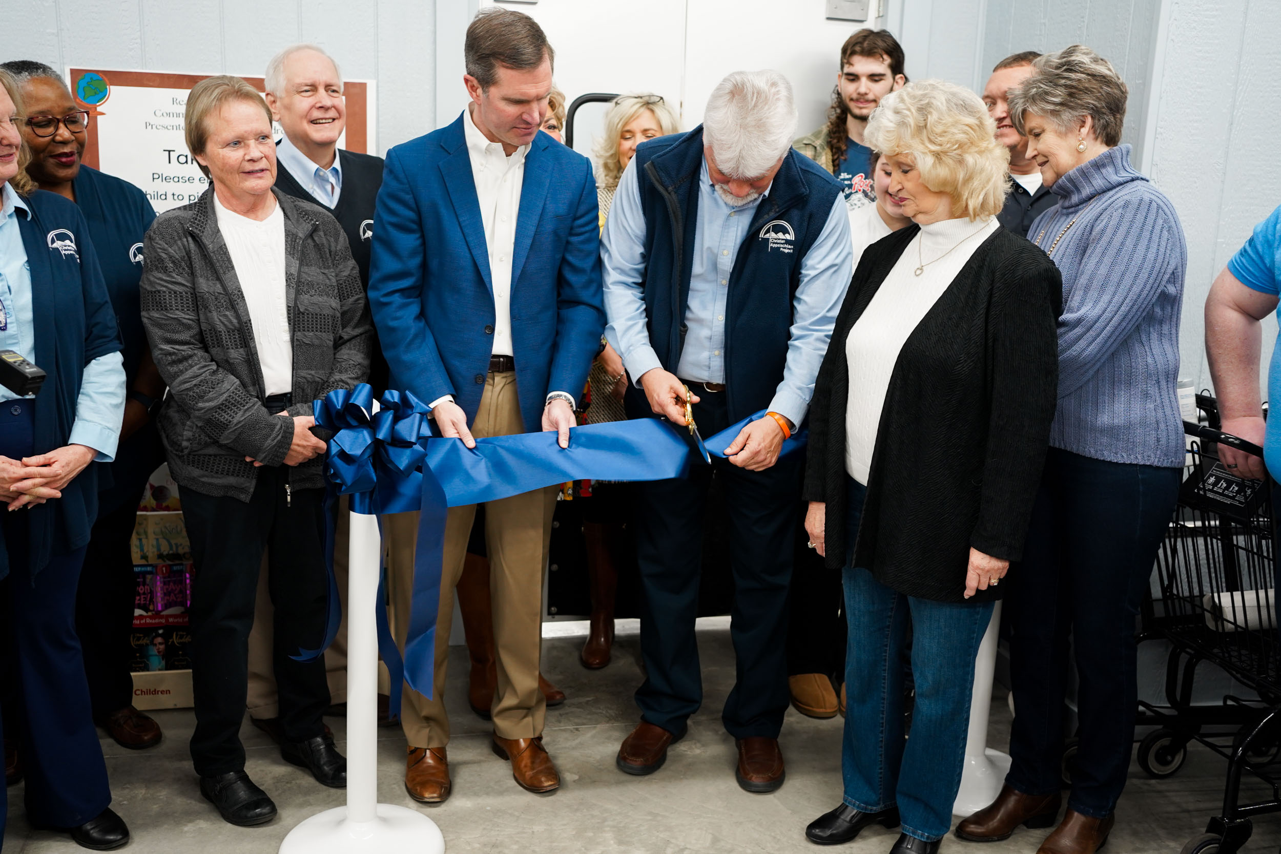 Governor Beshear joins CAP to cut the ribbon on new pantry