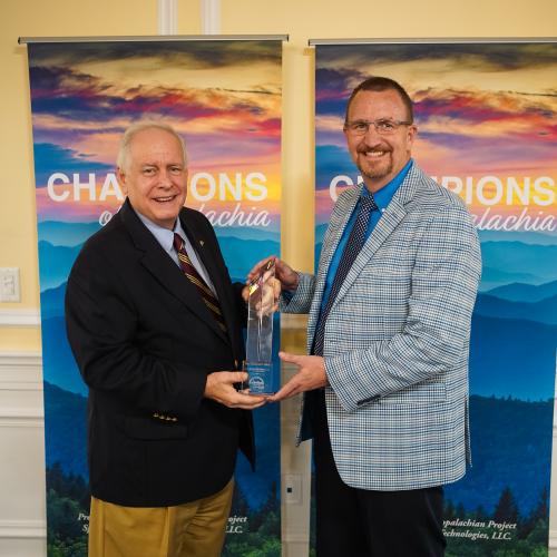 Rev Dwyane Mills receiving COA award 